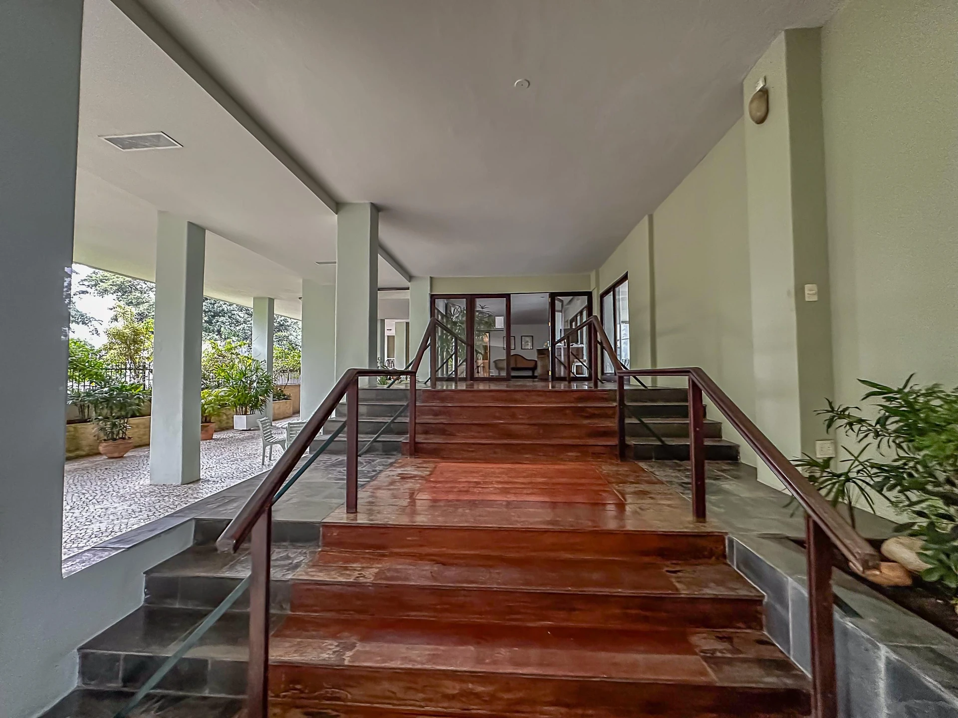 Apartamento amueblado con 2 habitaciones y 2 baños — photo 49