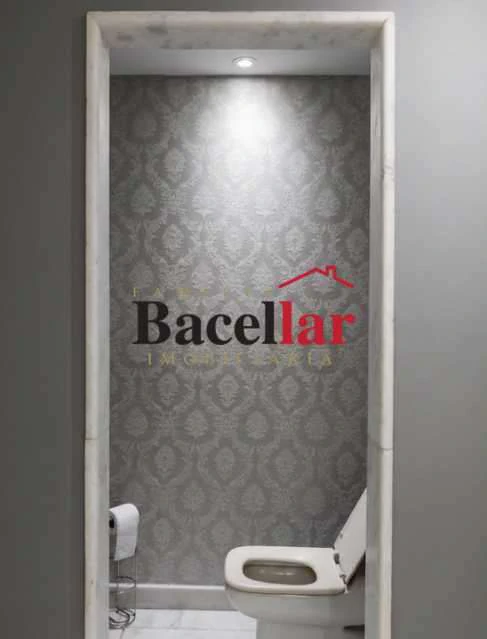 Apartamento mobiliado com 4 quartos e 300 m² — photo 19