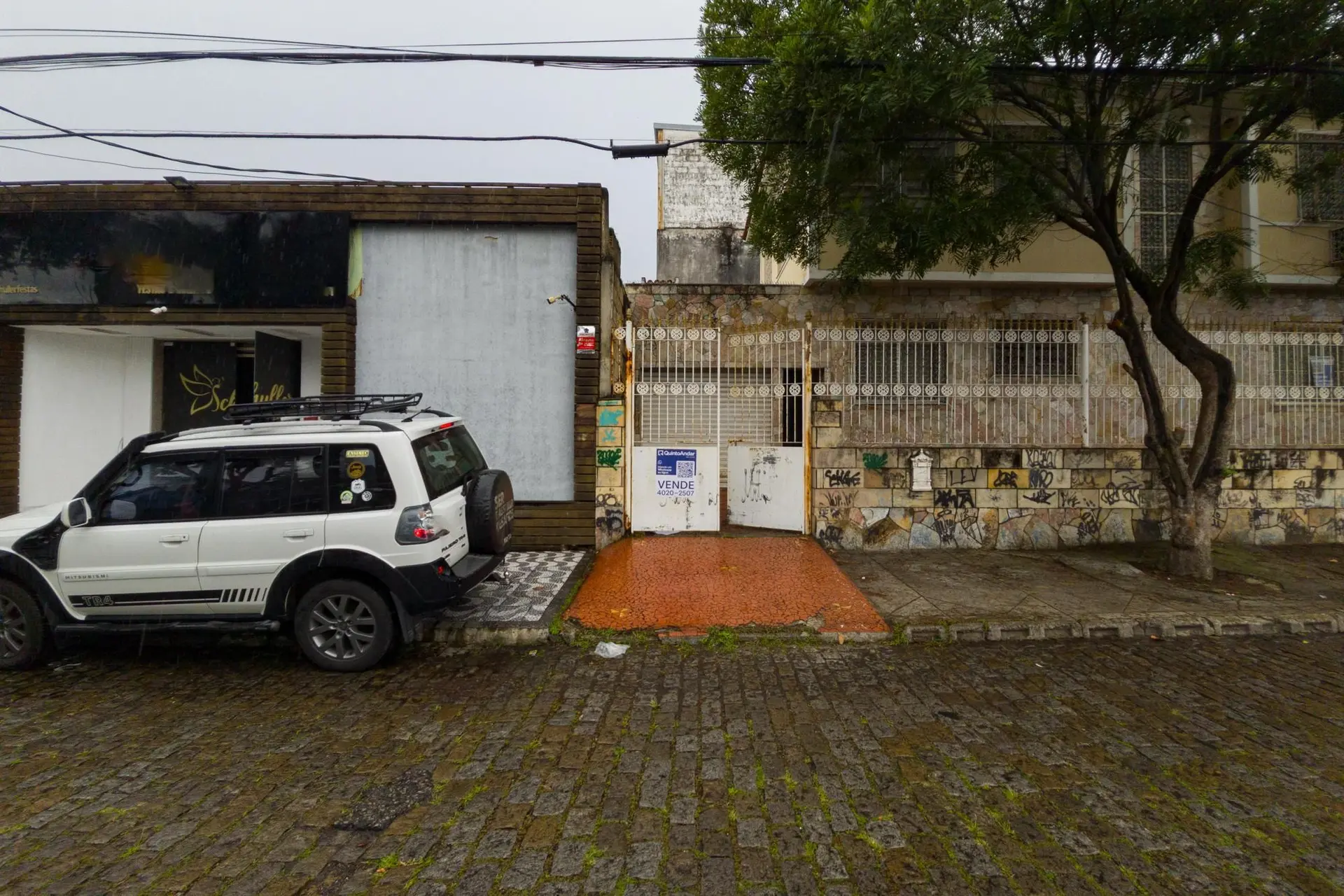 6 quartos e jardim: casa de 263 m² — photo 60