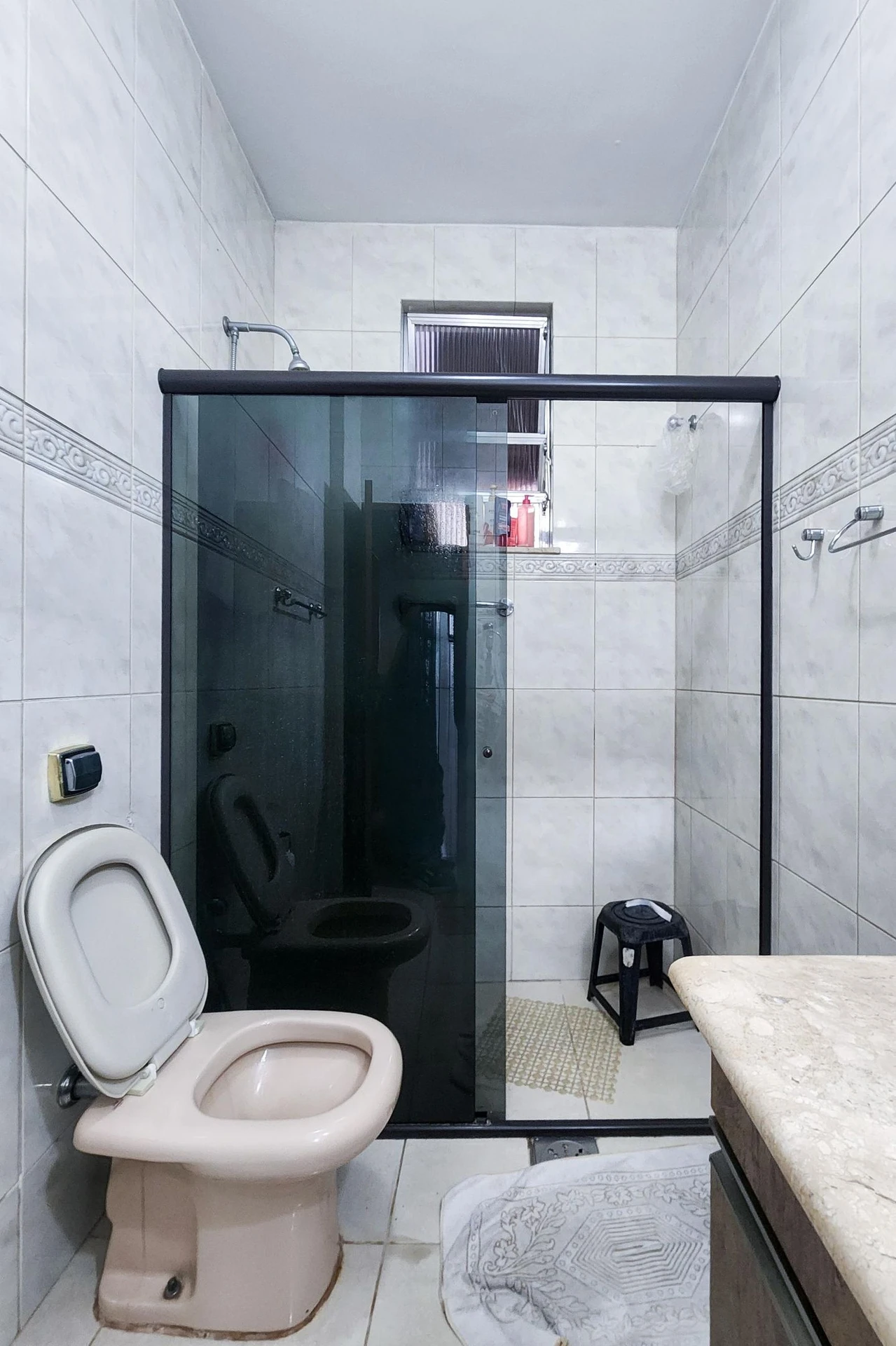 3-bedroom apartment with a bathtub — photo 23