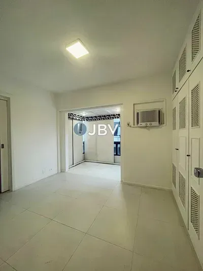 Rental apartment with 3 bedrooms and 3 bathrooms — photo 6