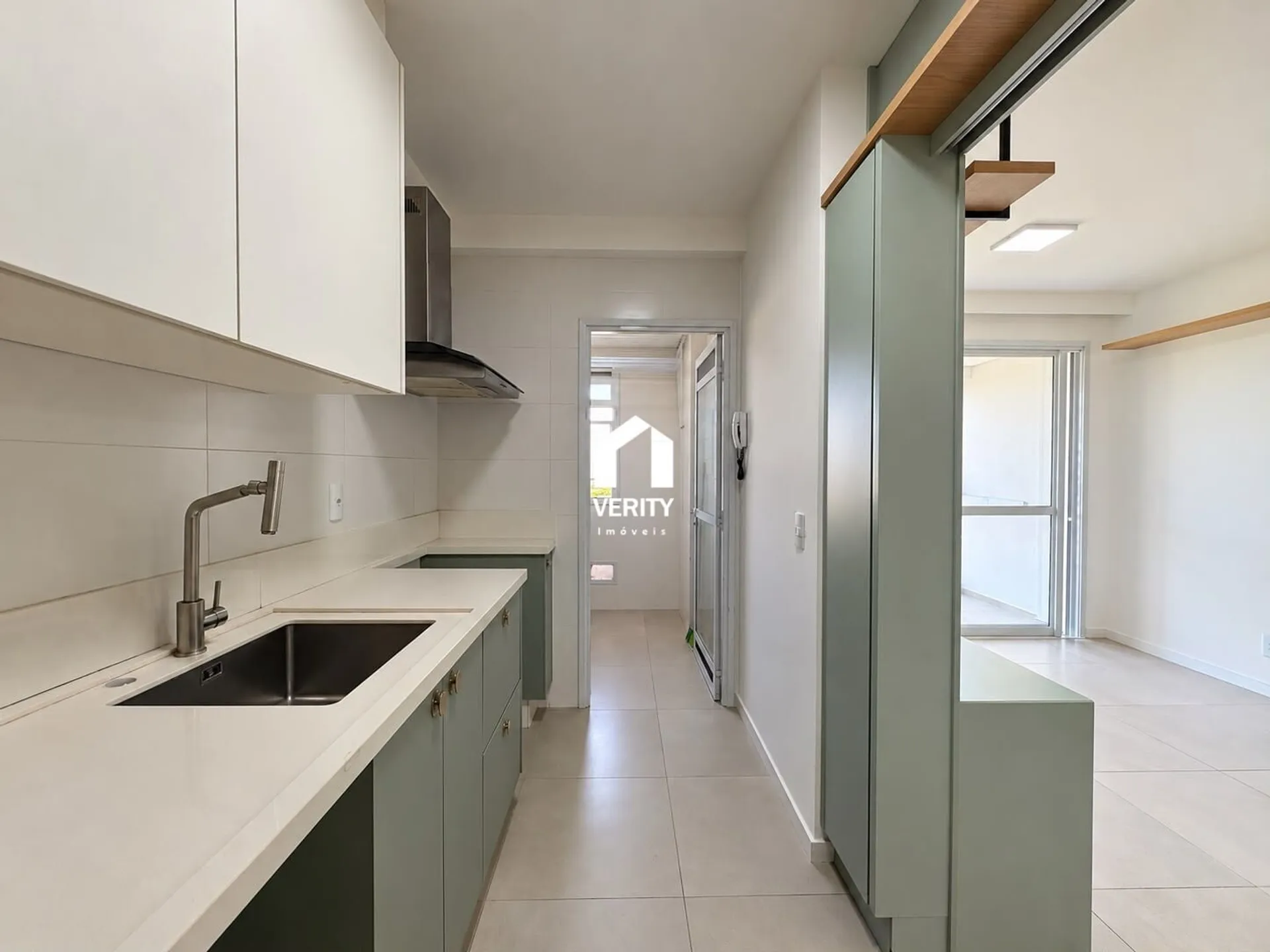 Apartment, 94 m², with a grill on the balcony — photo 30