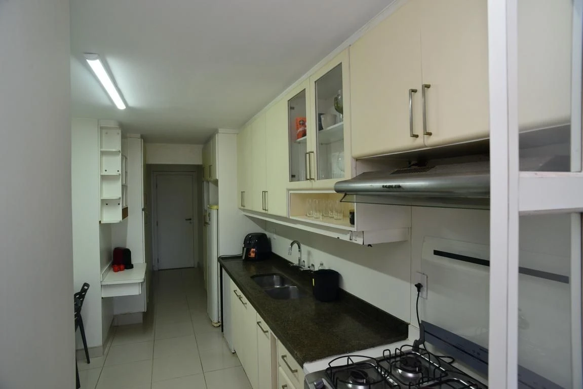 Apartamento mobiliado com 4 quartos e suíte no total — photo 36