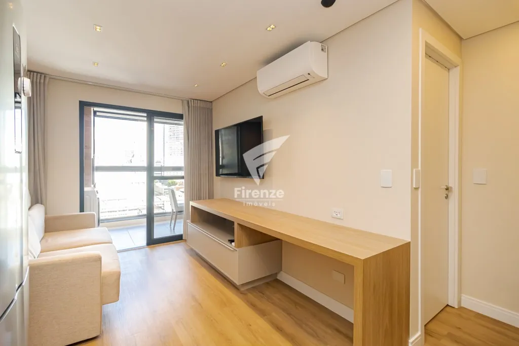Apartamento mobiliado com cozinha integrada e varanda fechada — photo 8