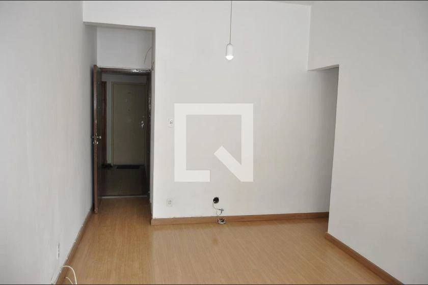 Apartamento com piso de madeira ou laminado, Méier — photo 18