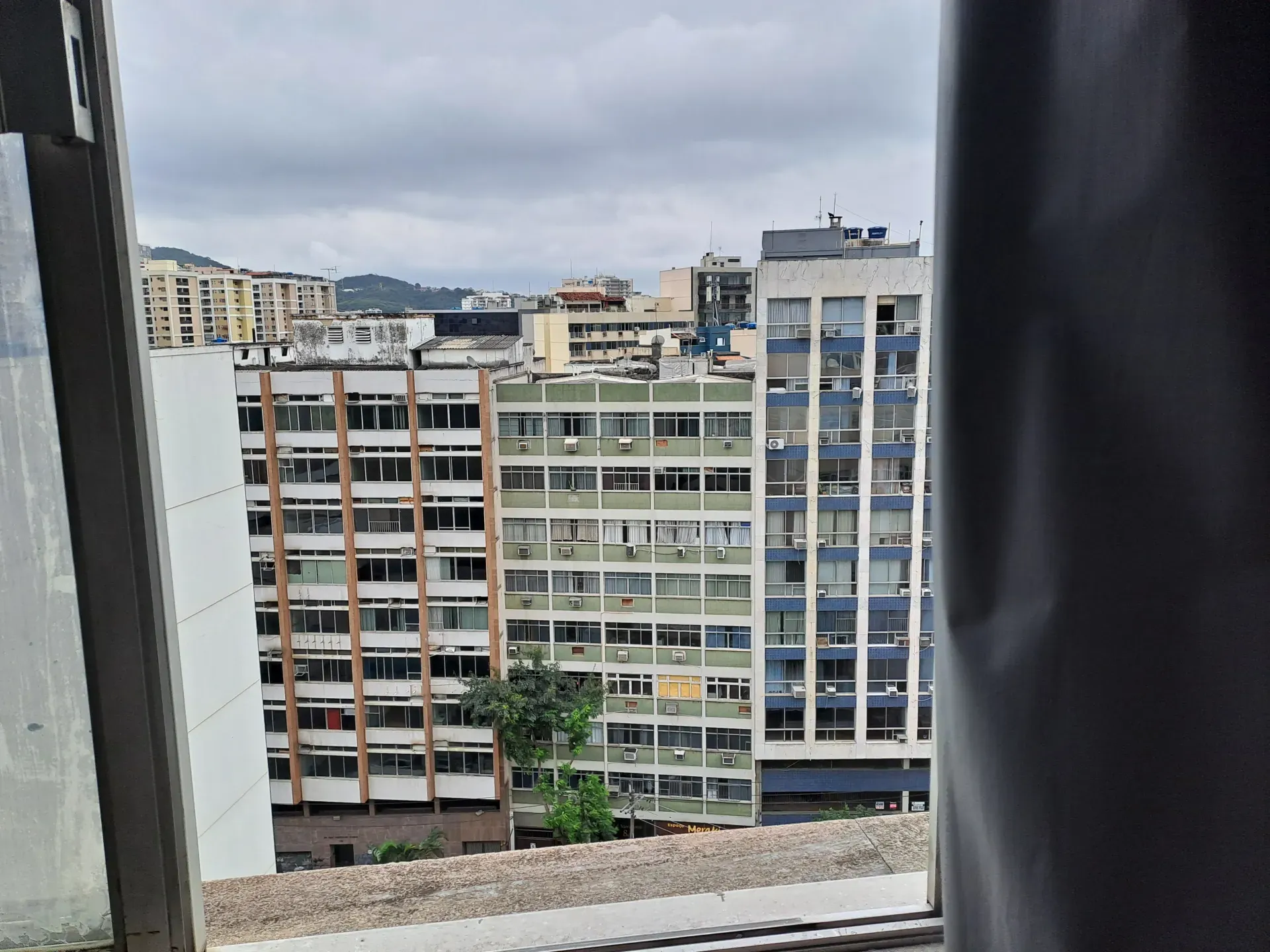 Unfurnished apartment with 300 m² on the 11th floor — photo 29