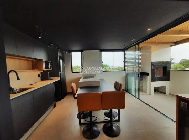 Furnished penthouse with open-plan kitchen and 1 bedroom