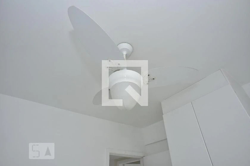 Apartamento de 2 quartos em condomínio com piscina — photo 8