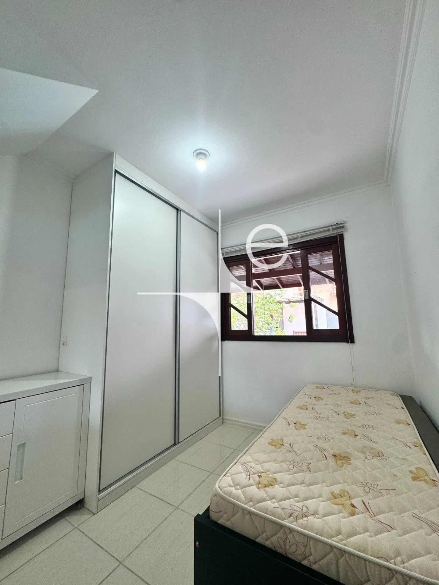 3-bedroom house with a grill on the balcony — photo 24