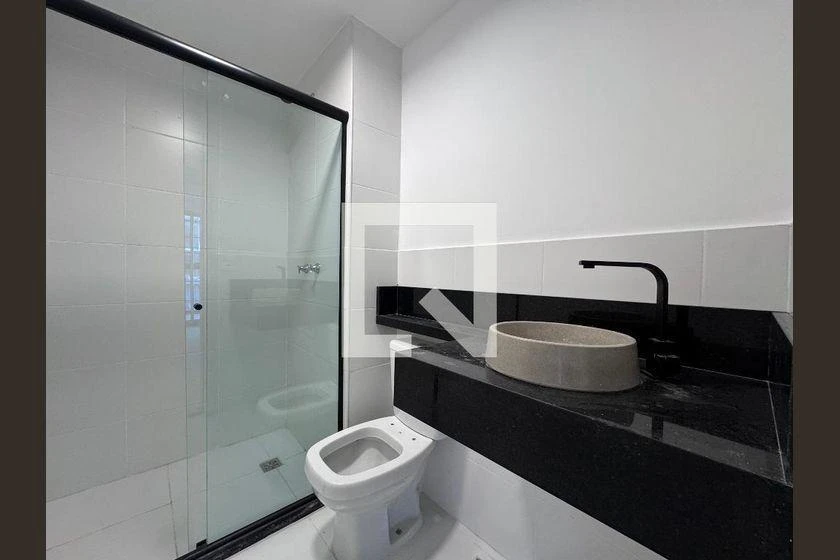 98 m² apartment with 3 bedrooms and a glassed-in balcony — photo 24