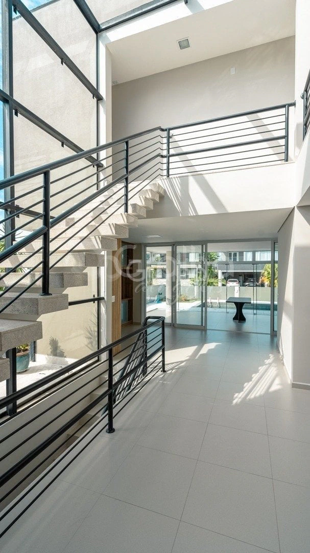House, 343 m², with a bathtub — photo 26