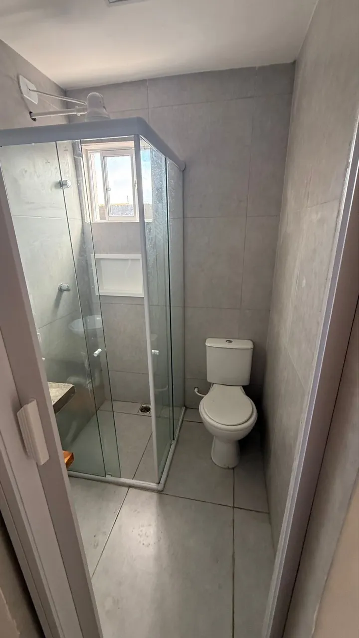 Меблированная студия с компактной кухней и газовой плитой — photo 9