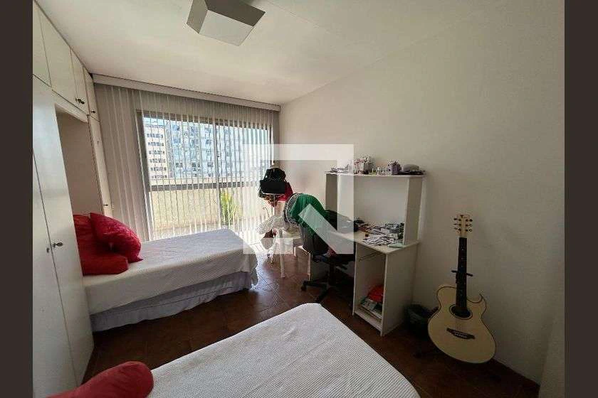 Квартира 400 м² з 4 спальнями та зоною для прання — photo 12