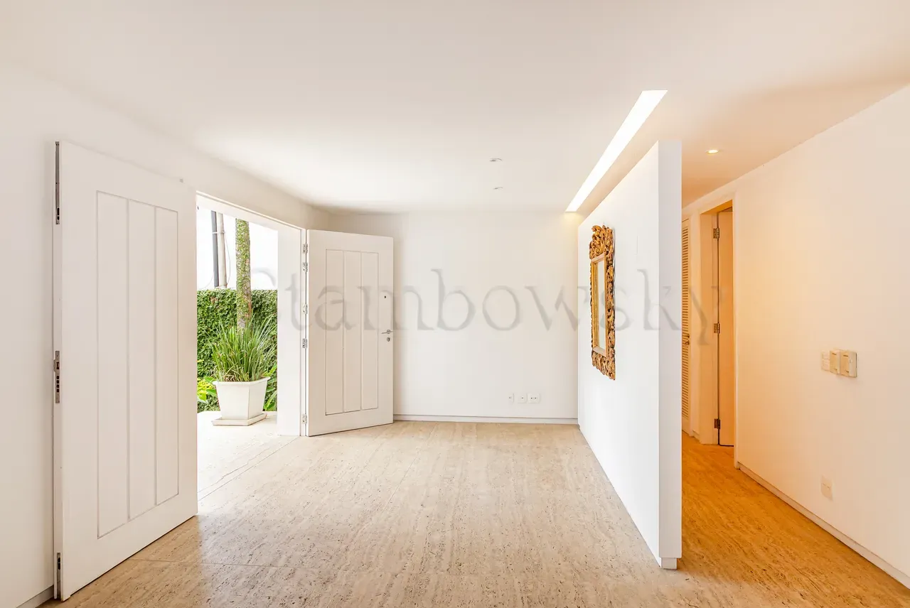 House with 3 bedrooms and a closed-off gas kitchen — photo 46