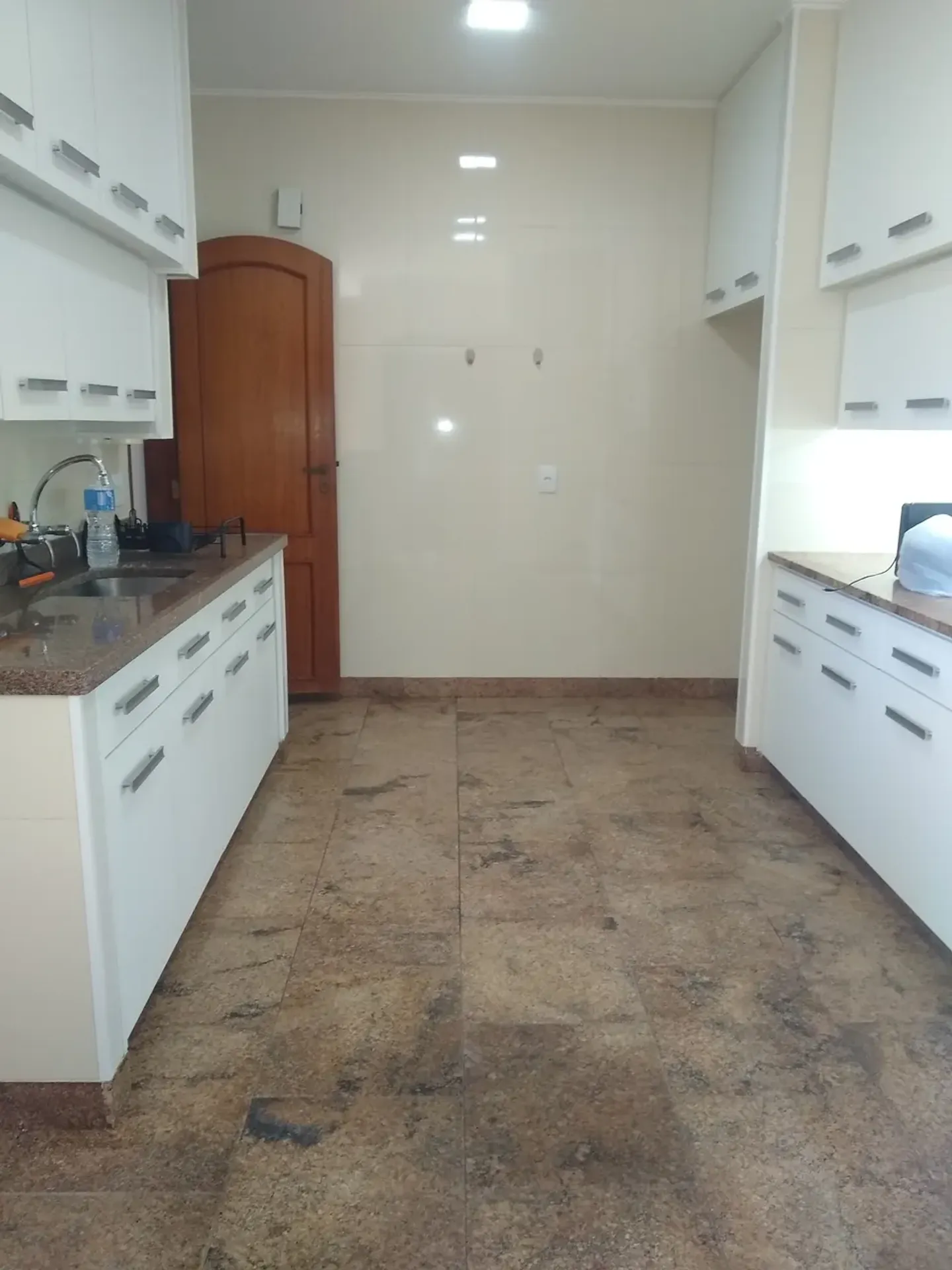 Apartamento com varanda e 3 banheiros — photo 25