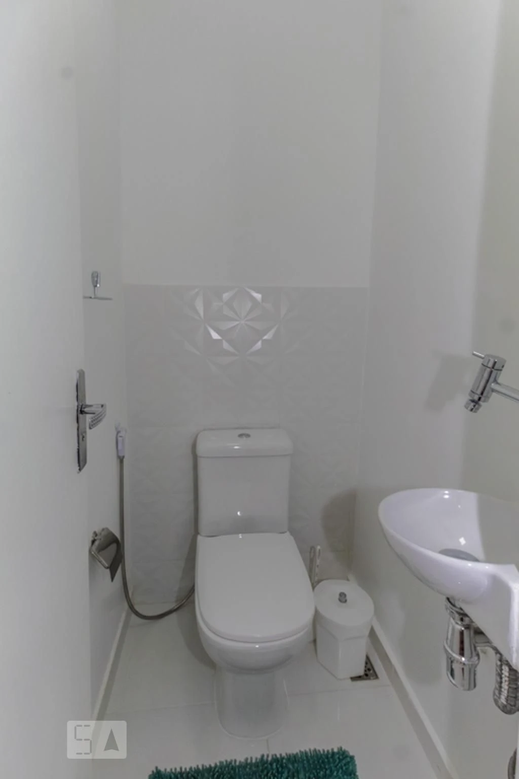 Furnished 4-bedroom apartment with 3 bathrooms — photo 10