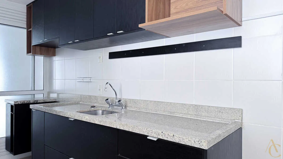 Unfurnished apartment with 3 bedrooms and balcony grill — photo 6