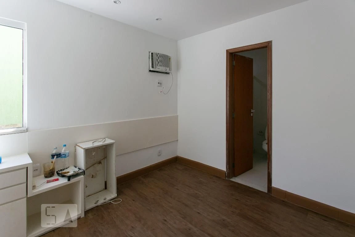 Unfurnished house with 5 en-suite bedrooms and private garden — photo 25