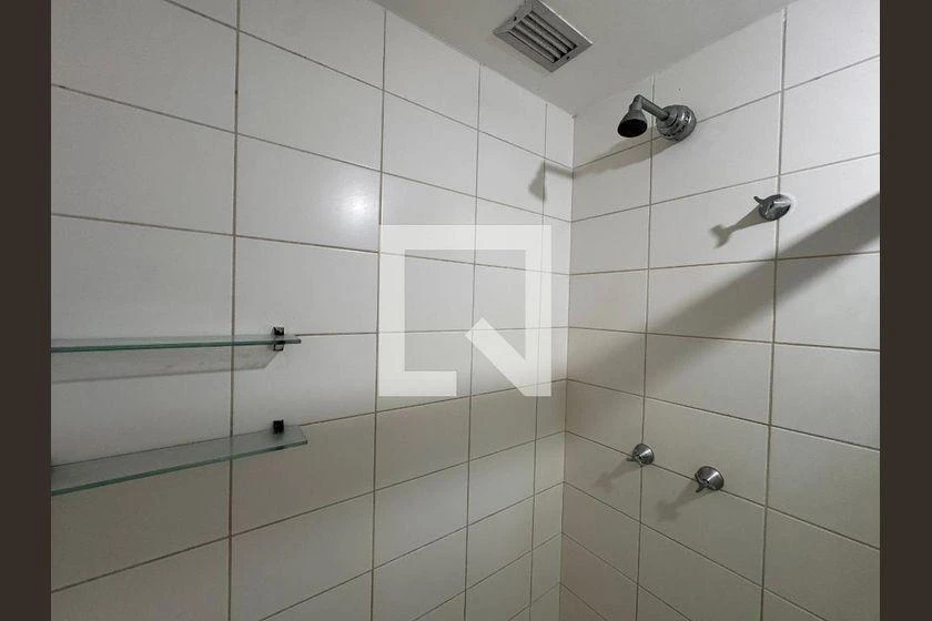 2-bedroom 87 m² apartment with parking and enclosed balcony — photo 15