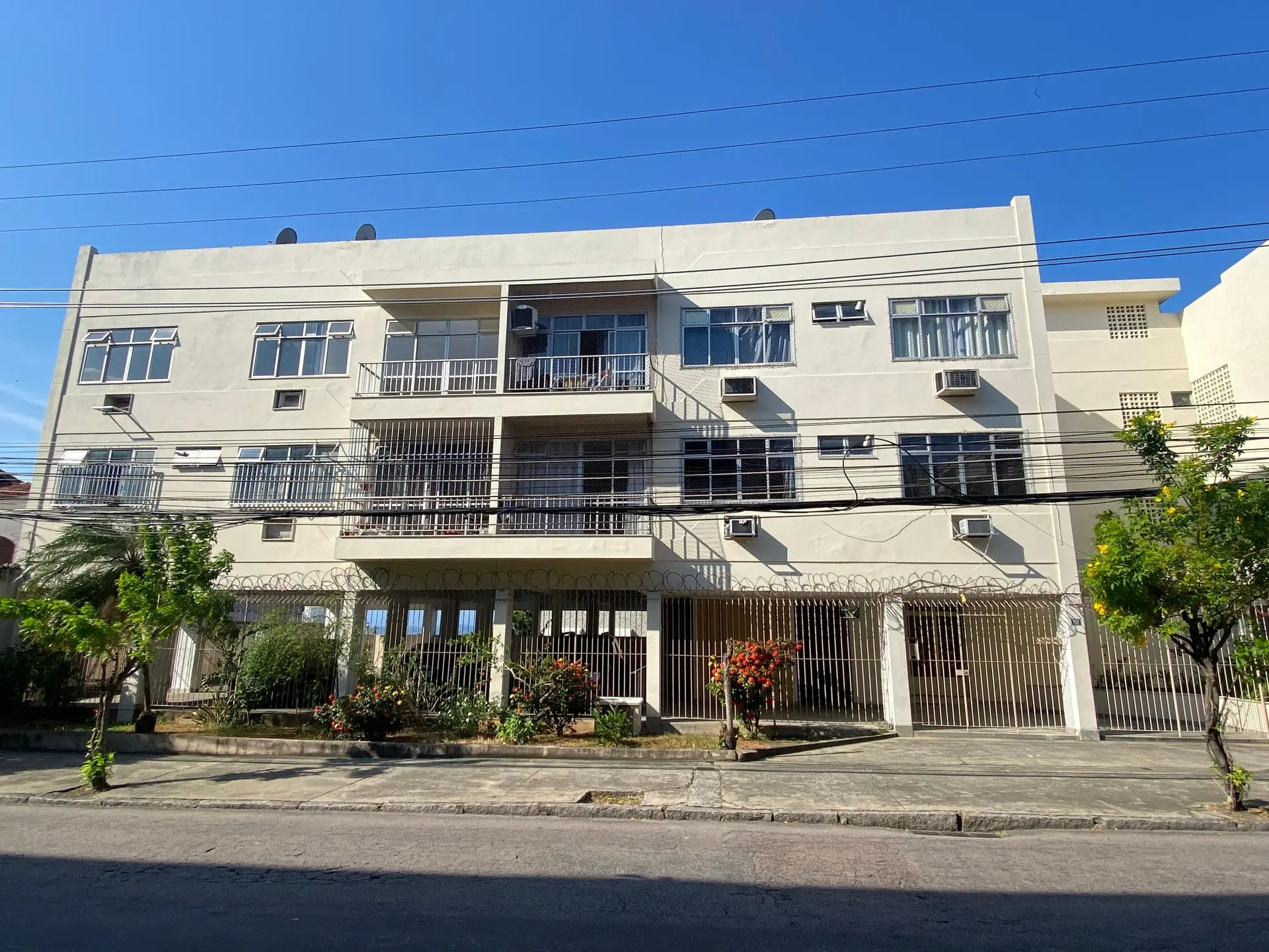 Apartamento com cozinha fechada e 2 quartos — photo 10