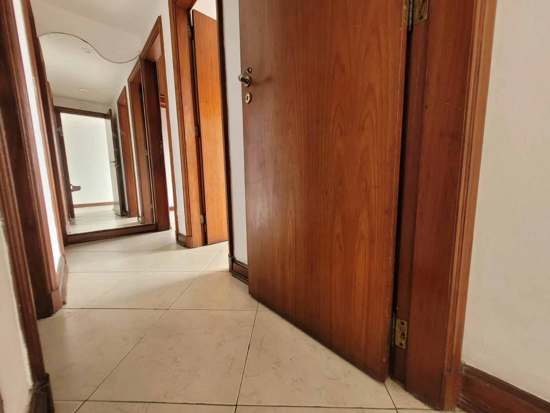Квартира 80 м² з видом на гори та робочим місцем — photo 24