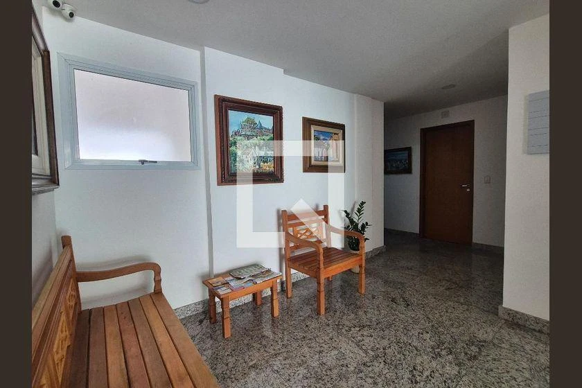 2-bedroom apartment, 1 with its own bathroom, 190 m² — photo 42