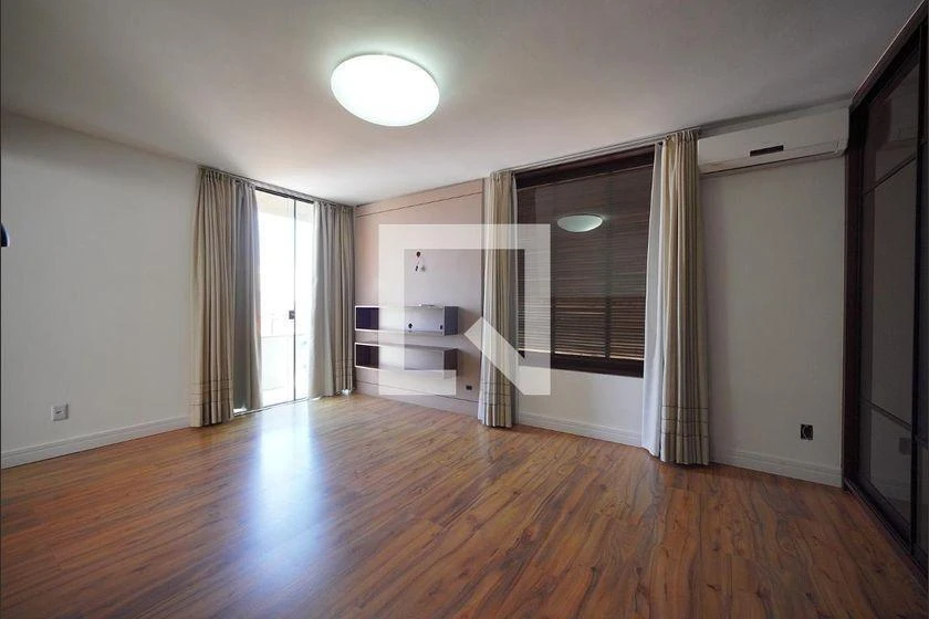 Furnished 4-bedroom house with 300 m² and 2 suites — photo 9