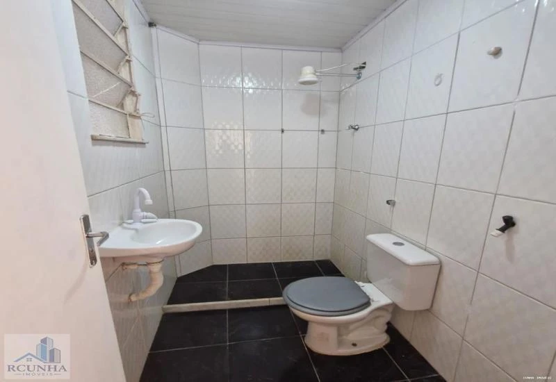 Wood or laminate floors in a one-bedroom apartment, 47 m² — photo 8