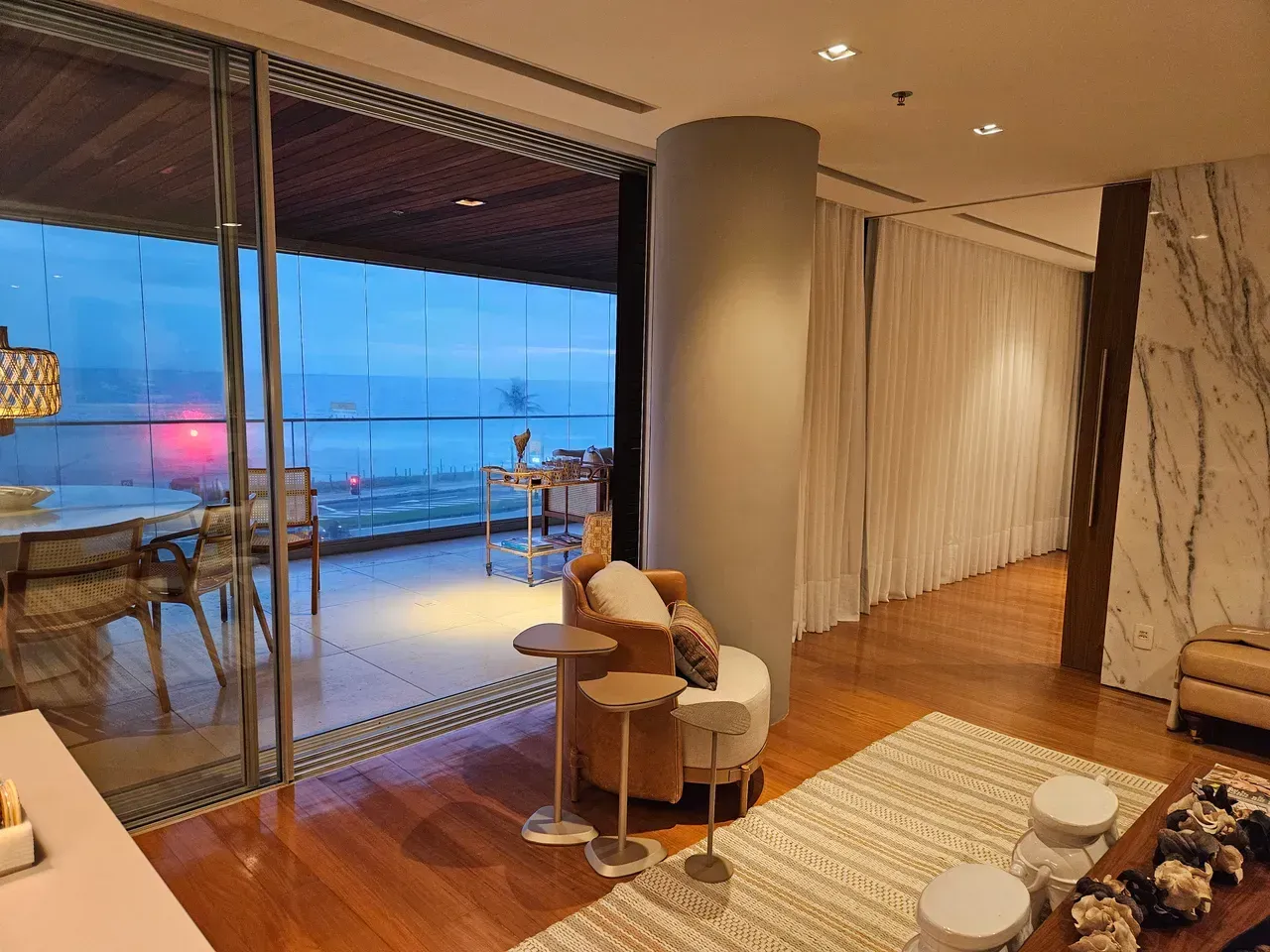 Furnished 121 m² apartment with 1 bedroom and 2 parking — photo 9