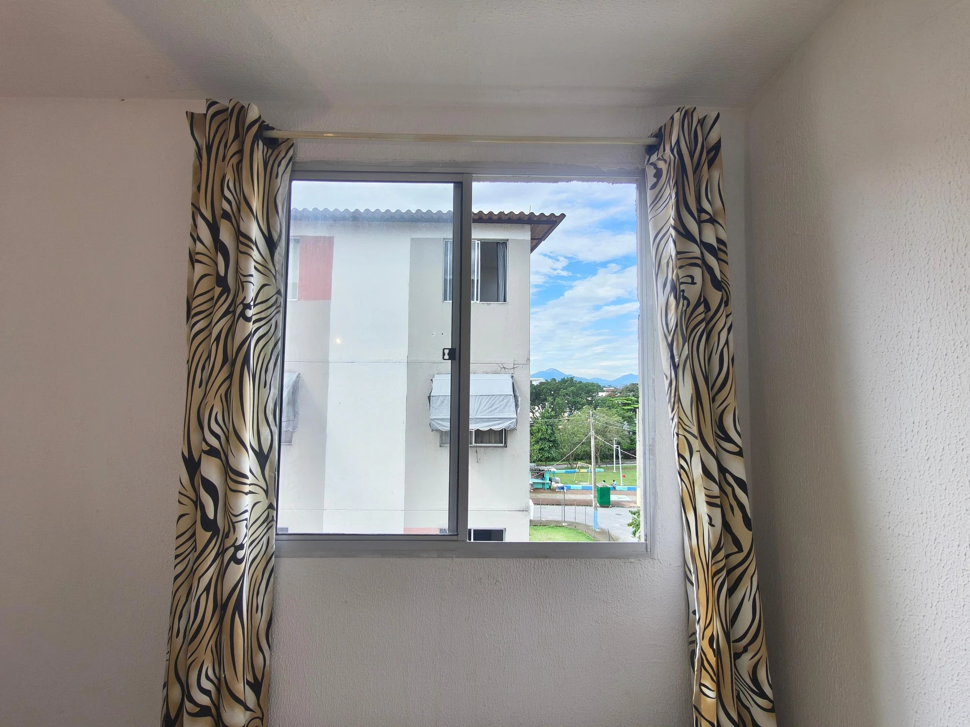 Washing machine in a 2-bedroom apartment, 70 m² — photo 31