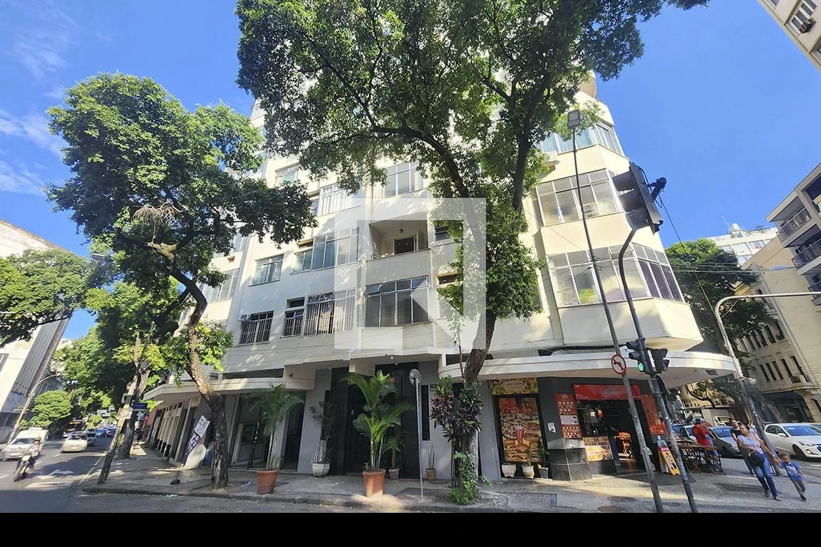 1-bedroom apartment with a balcony — photo 22