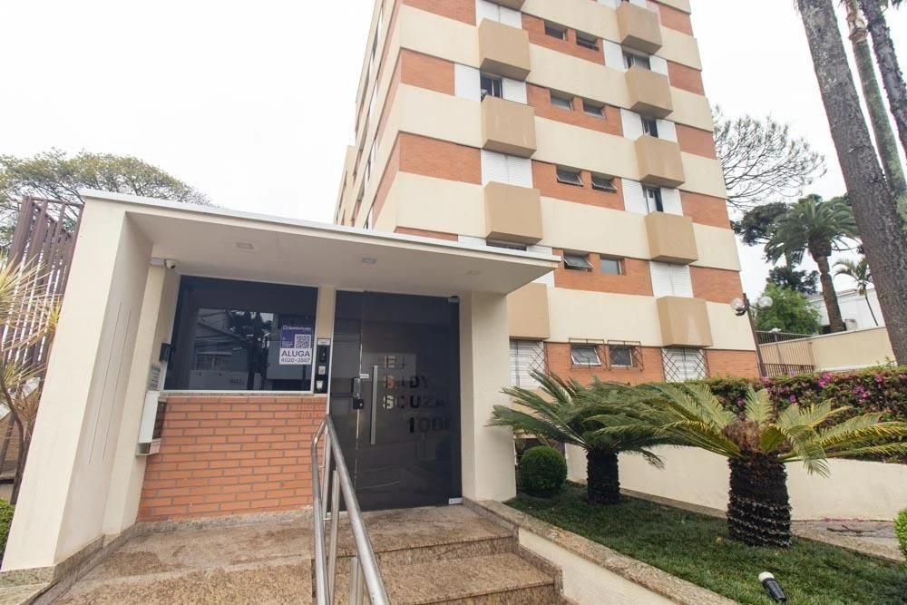 3-bedroom apartment with a home office in Curitiba — photo 40