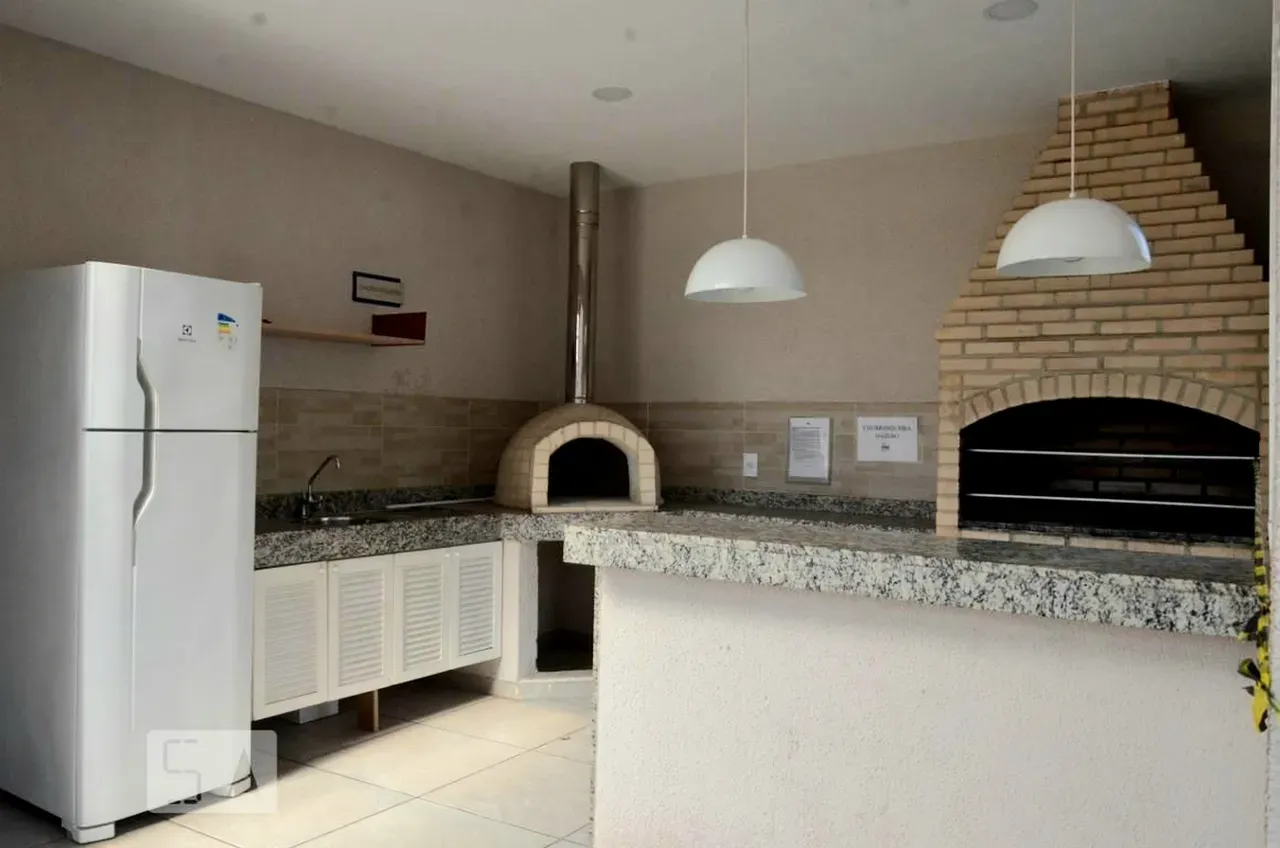 2-bedroom apartment in a building with a gym — photo 24