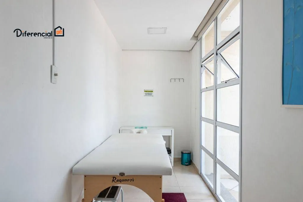 Furnished 2-bedroom apartment with open-plan kitchen — photo 38