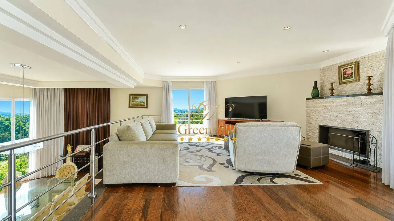 House with built-in balcony grill and 4 en-suite suites — photo 10