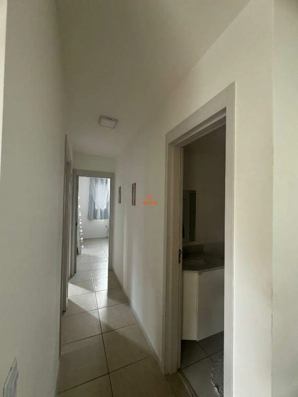 Apartamento com 3 quartos e cozinha fechada com fogão a gás — photo 14