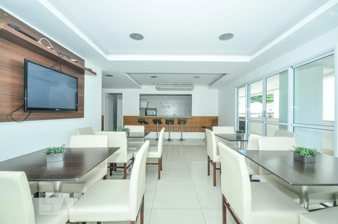 2-bedroom apartment with 1 en-suite and balcony BBQ — photo 23