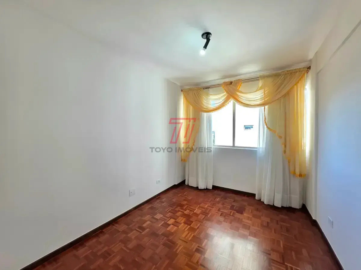 Rental apartment with 3 bedrooms and a balcony — photo 11