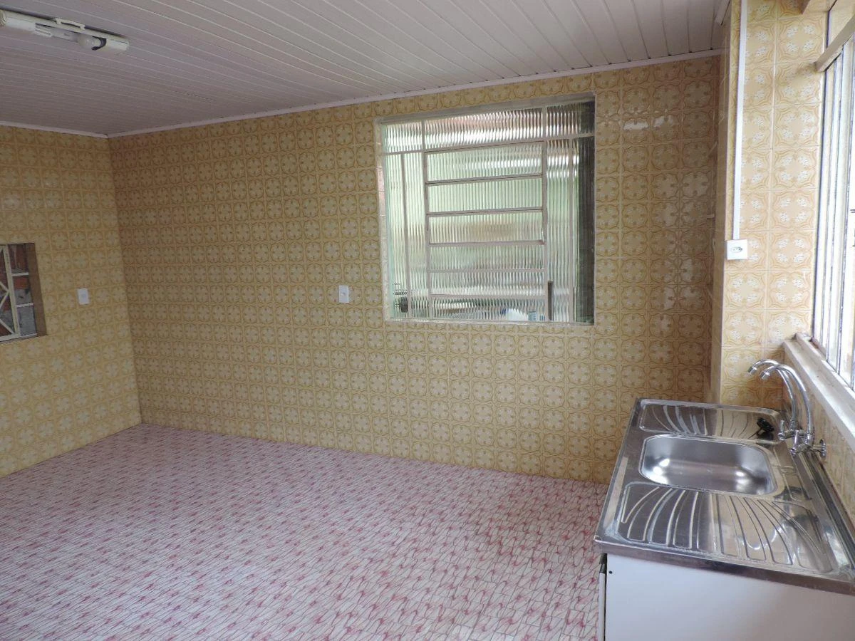 Wood or laminate floors in a one-bedroom house, 70 m² — photo 10