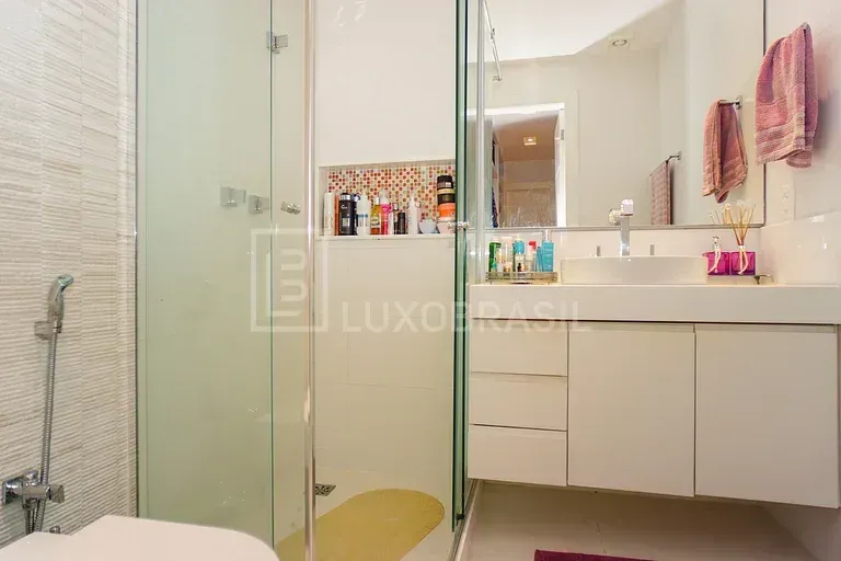 Apartamento amueblado de 360 m² con 4 suites y 6 baños — photo 11