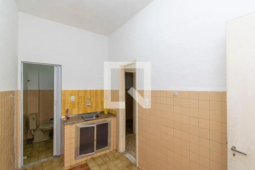 Apartamento para aluguel com 2 quartos e cozinha separada