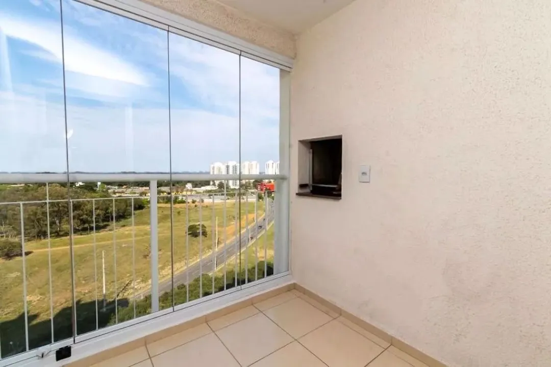 Apartamento de 2 dormitorios con balcón cerrado en vidrio — photo 13
