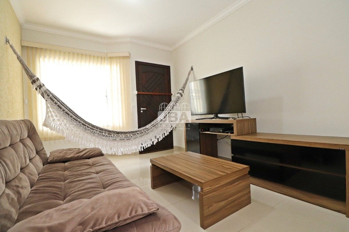 3-bedroom house with a bathtub in Curitiba — photo 9