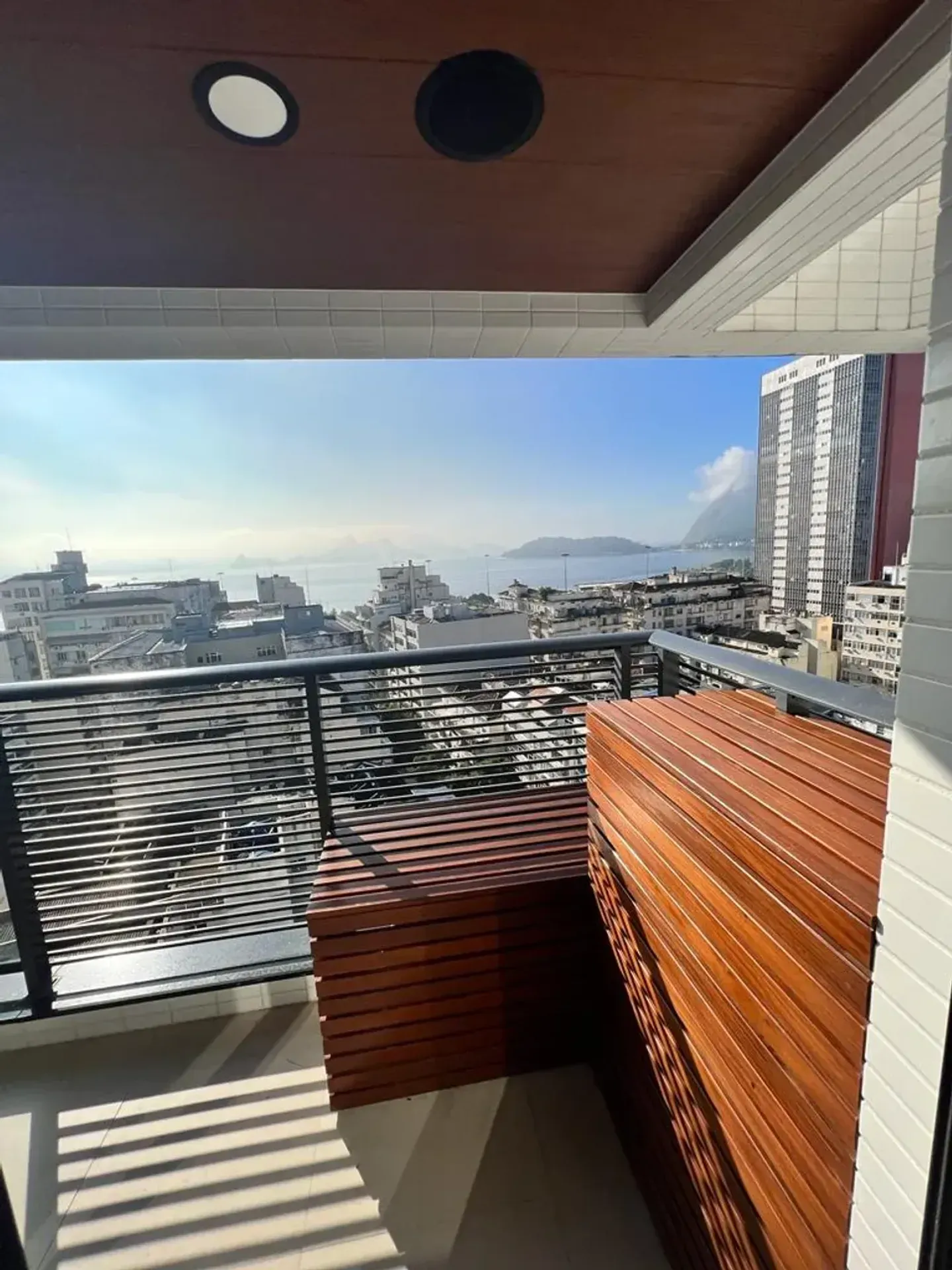 2-bedroom apartment with a water view in Rio de Janeiro — photo 48