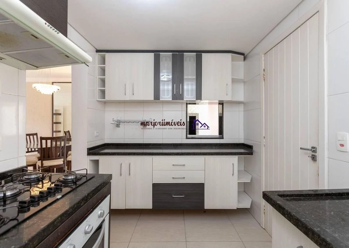 3-bedroom house, 1 with its own bathroom, 139 m², Curitiba — photo 2