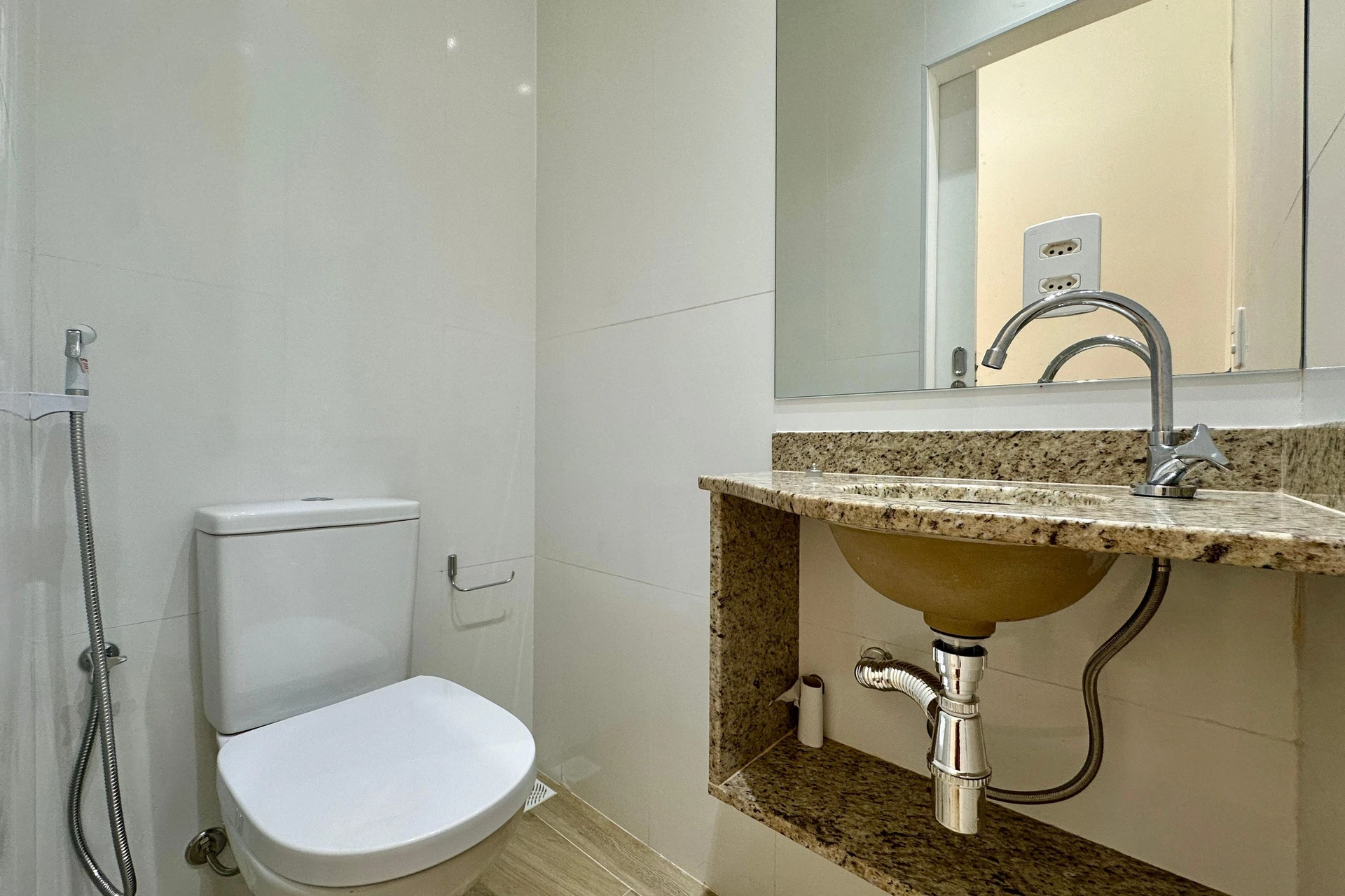 2-bedroom rental apartment with 1 total bathroom — photo 19