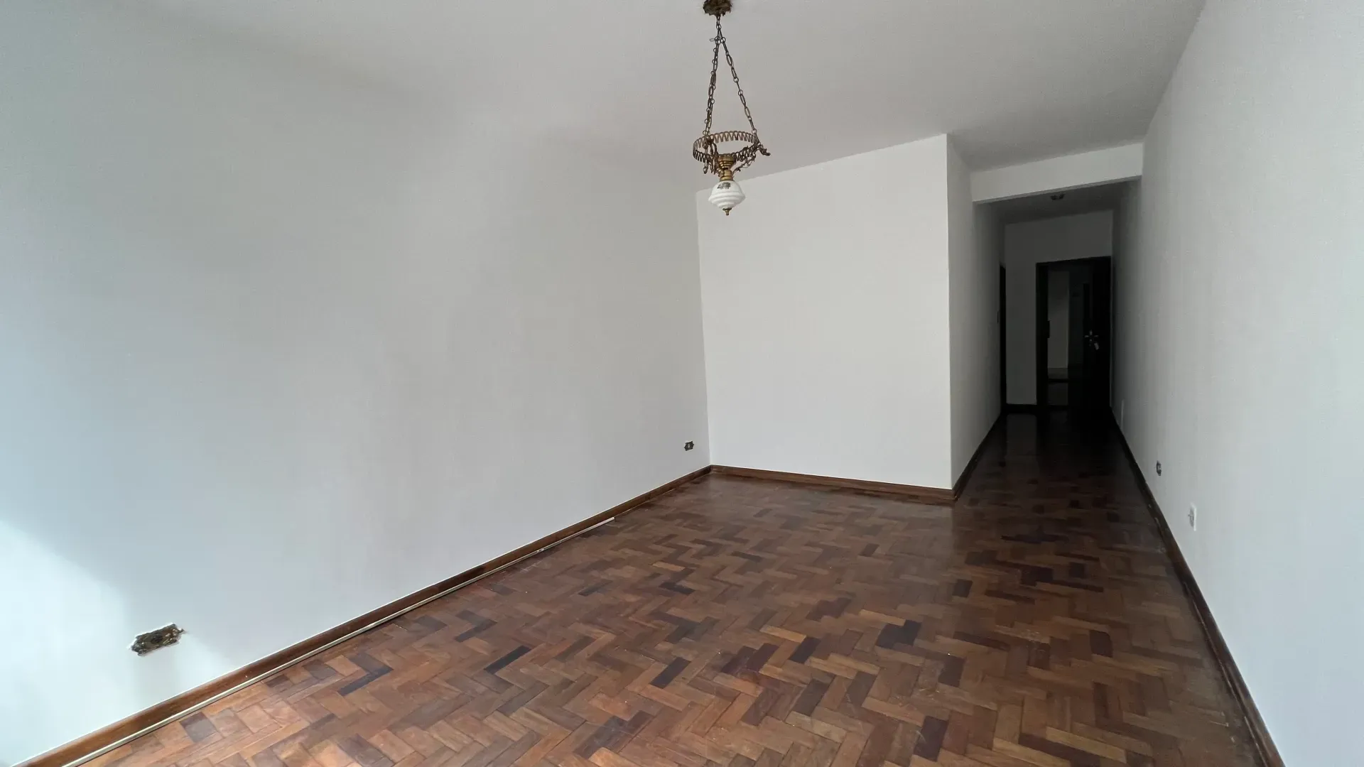 Apartment with 2 bedrooms and an in-unit maid room — photo 28