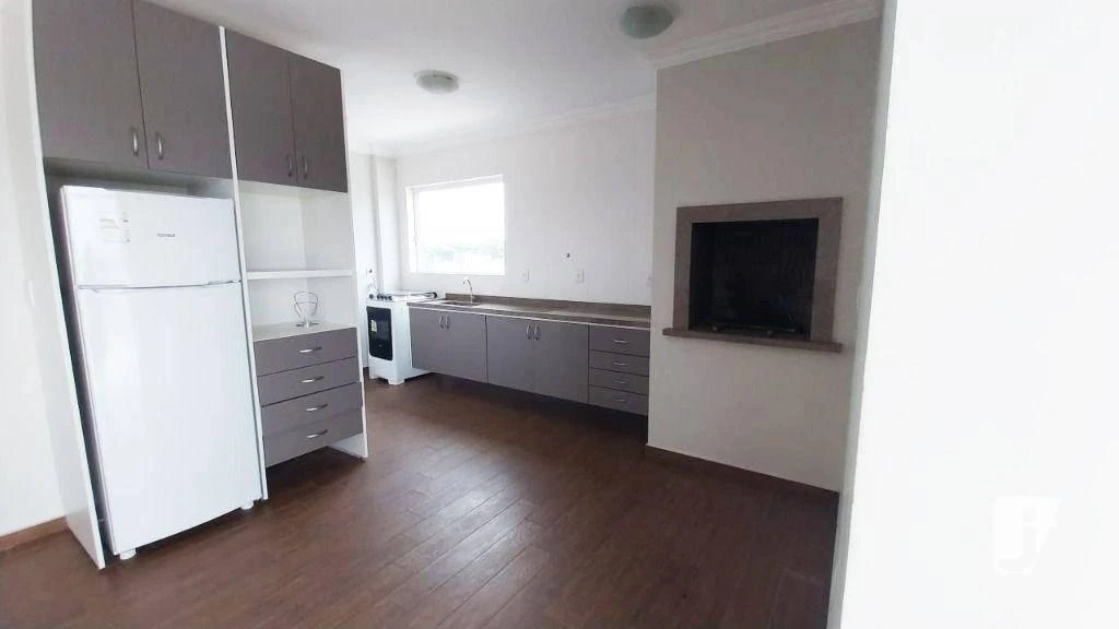 Apartamento mobiliado, 32 m², com janelas do piso ao teto — photo 4