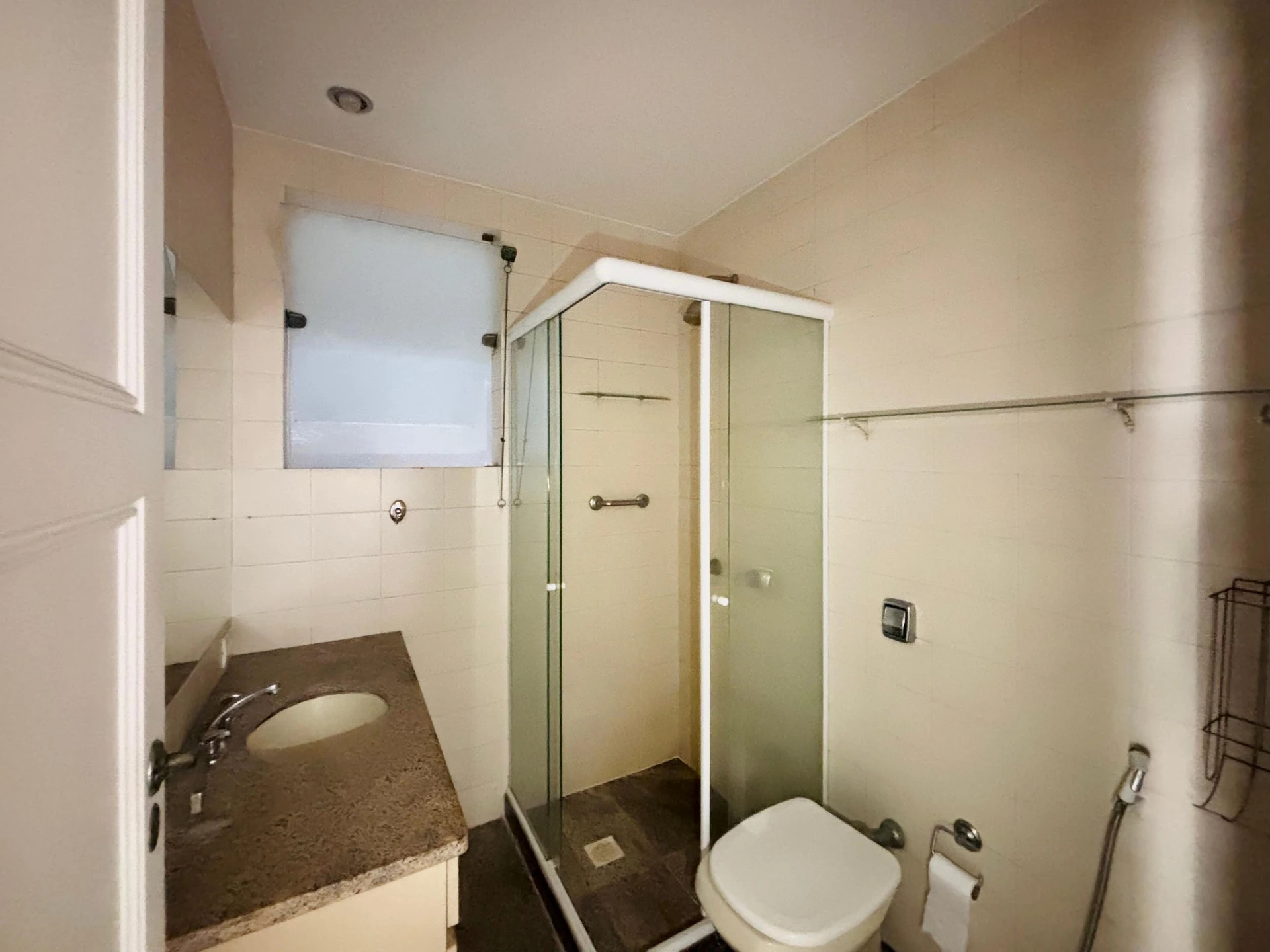 3-bedroom apartment with a jacuzzi in Rio de Janeiro — photo 7