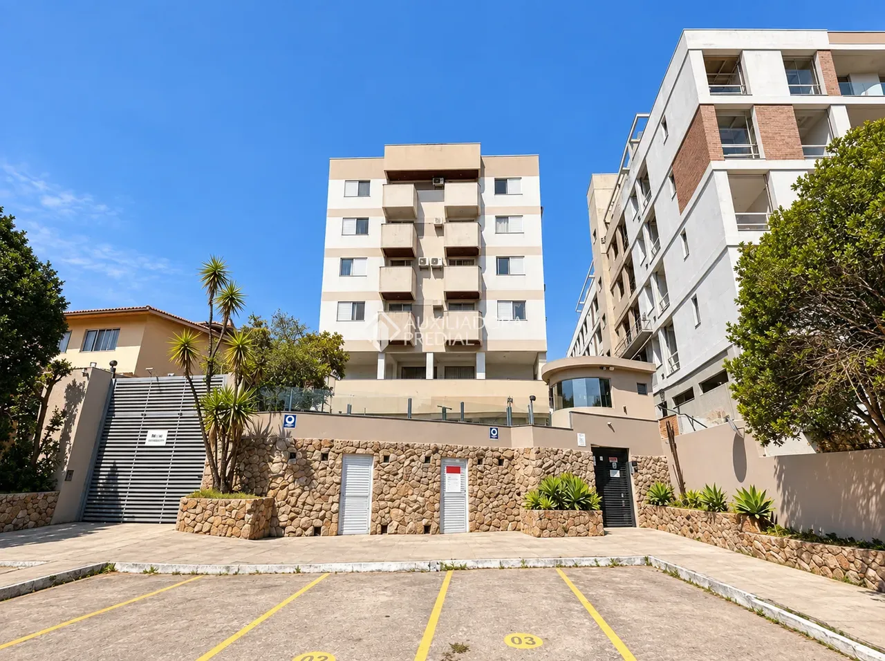 73 m² apartment with 2 bedrooms, balcony and 1 parking — photo 2